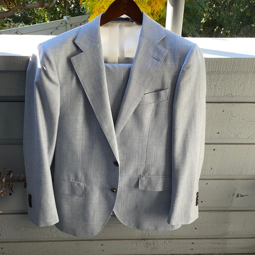 Suit supply wool/silk/linen suit, size 38 jacket and 32 pants